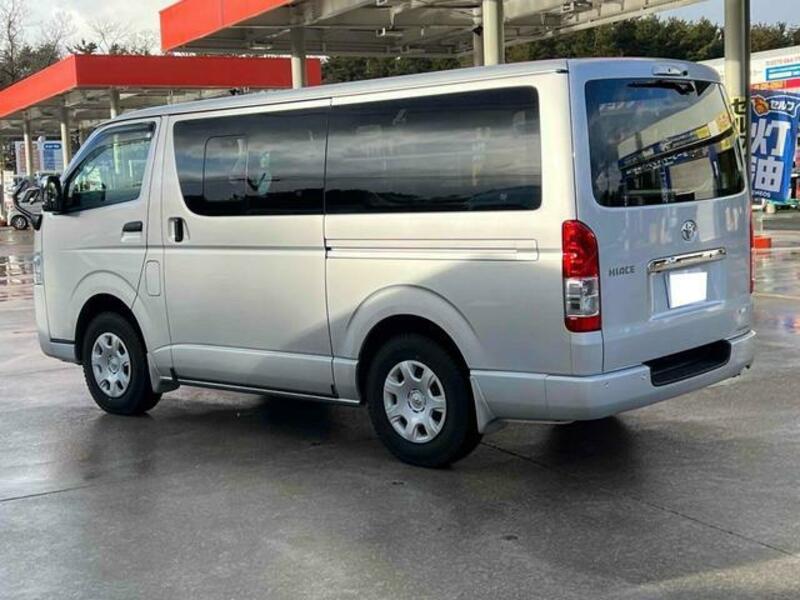 HIACE VAN