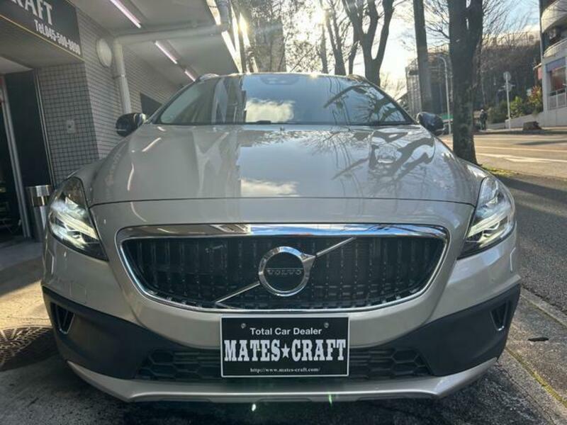 V40