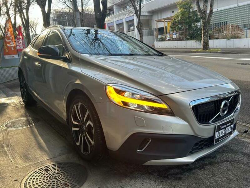 V40
