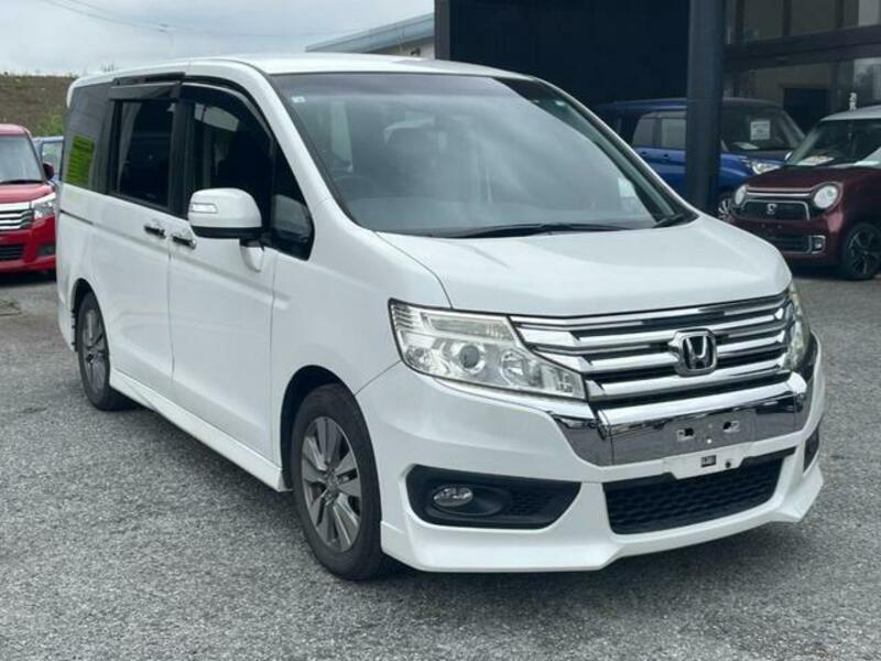 HONDA STEPWAGON SPADA