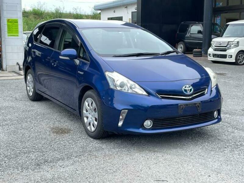 PRIUS ALPHA