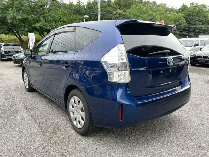 PRIUS ALPHA