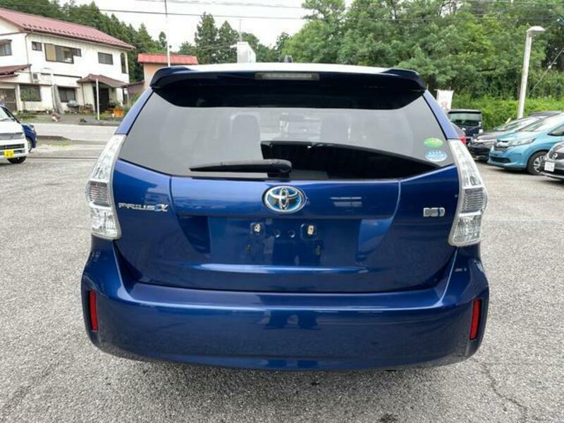 PRIUS ALPHA