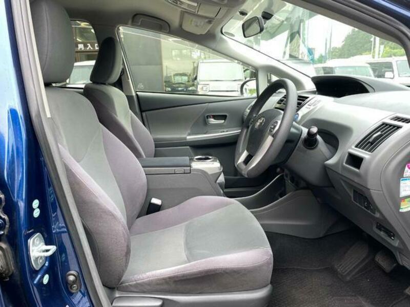 PRIUS ALPHA