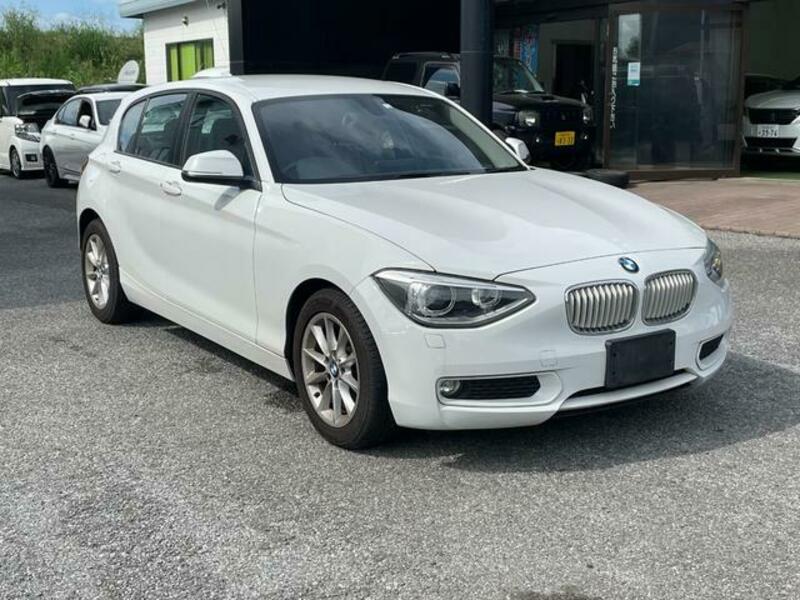 BMW 1 SERIES