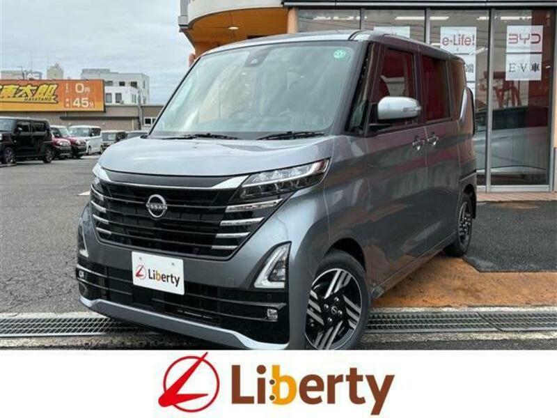 NISSAN ROOX