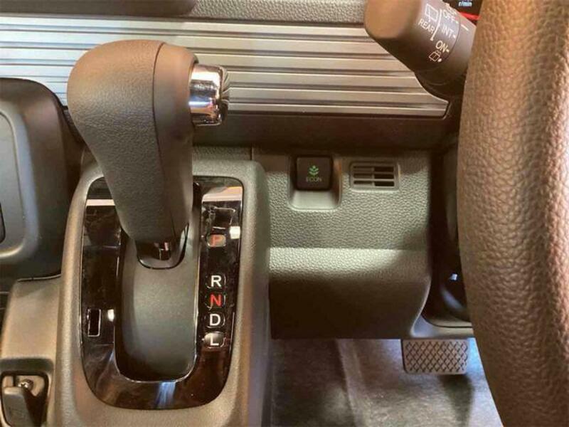N-VAN
