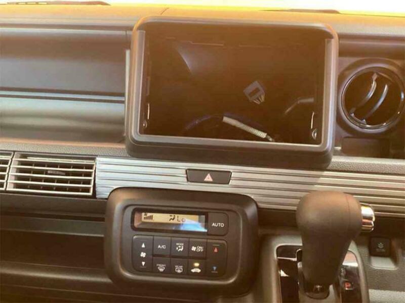 N-VAN
