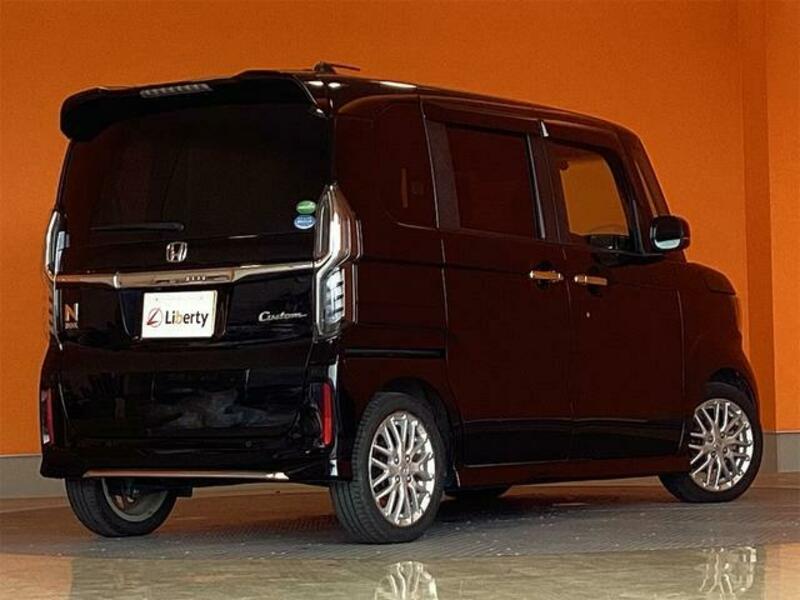 N BOX CUSTOM