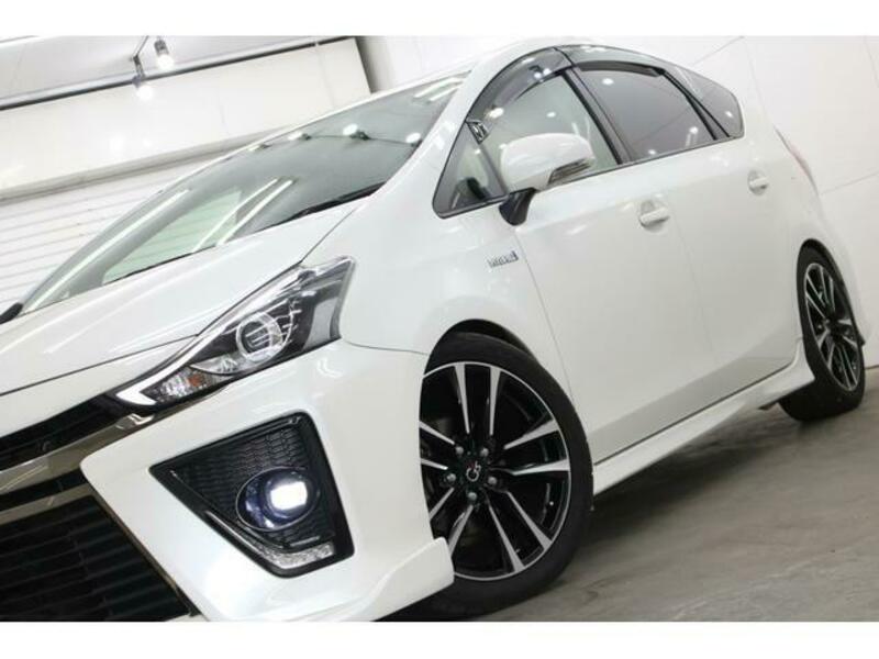PRIUS ALPHA