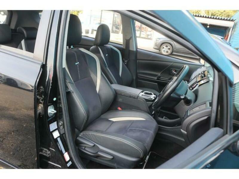 PRIUS ALPHA