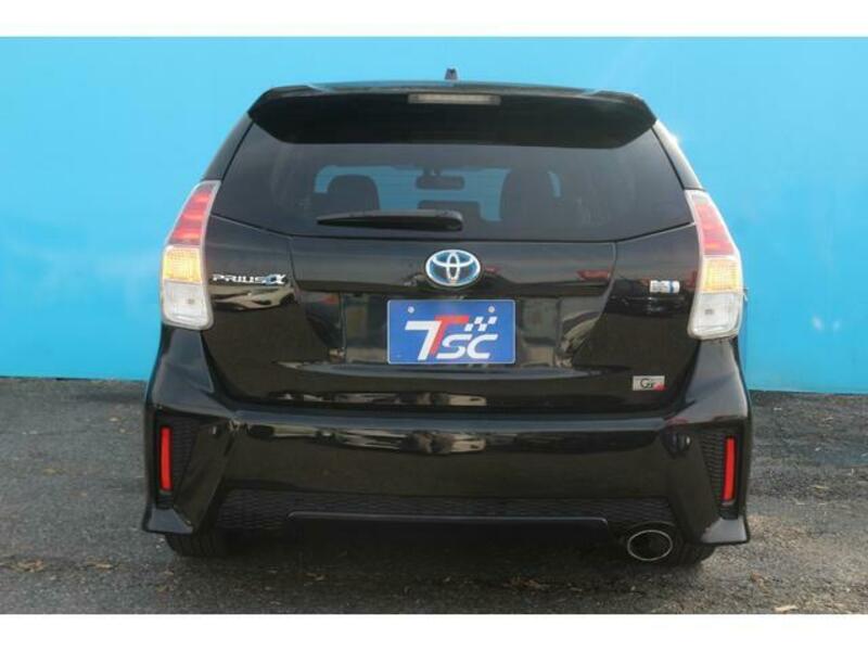PRIUS ALPHA
