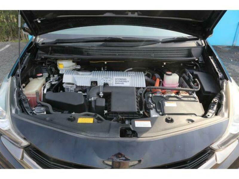 PRIUS ALPHA
