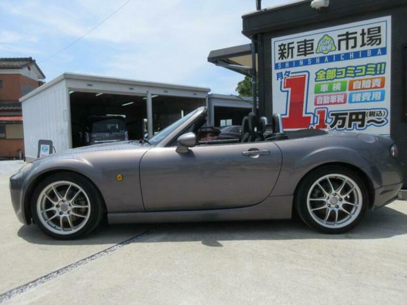 ROADSTER