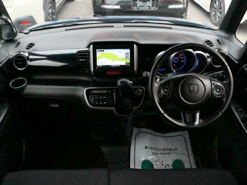 N BOX CUSTOM