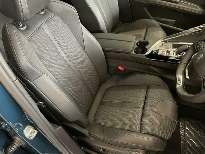 3008