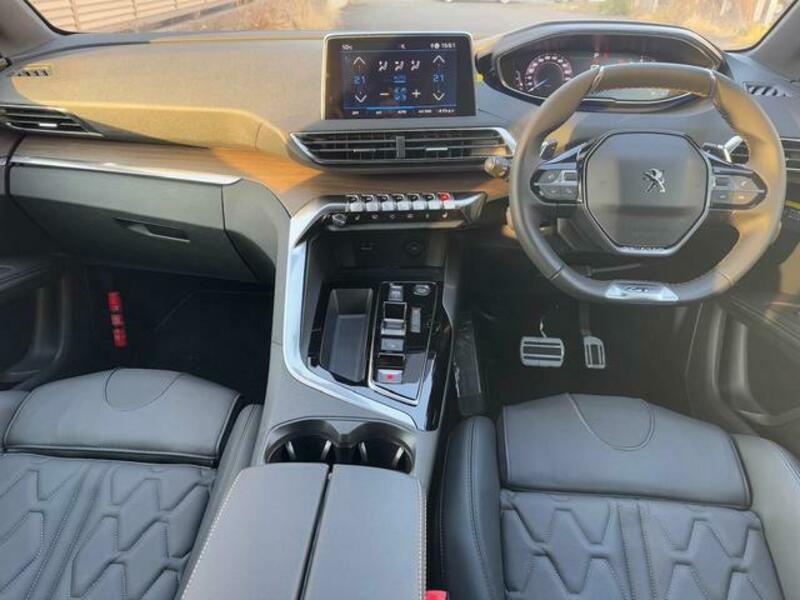 3008