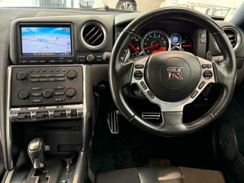 GT-R