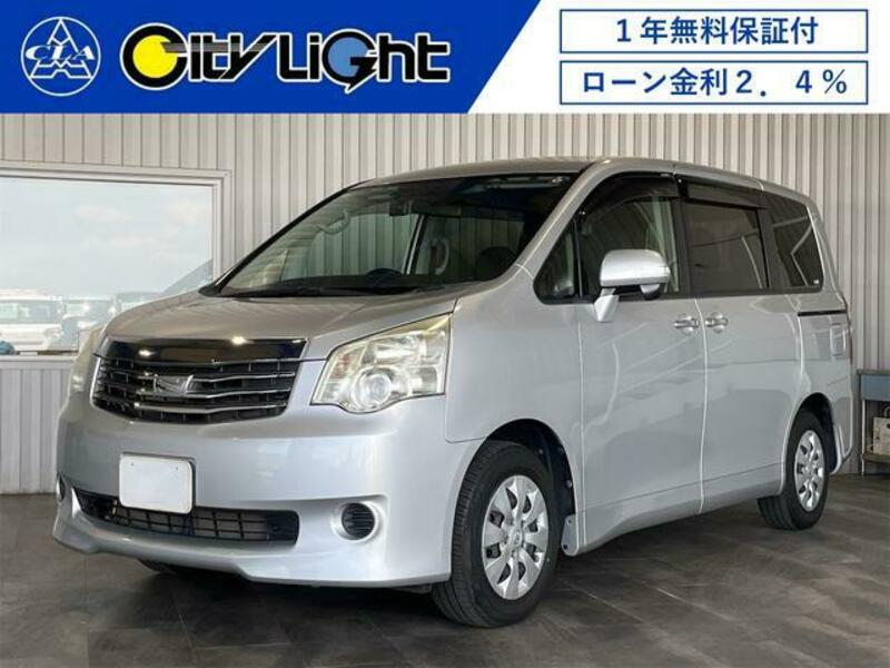 TOYOTA NOAH