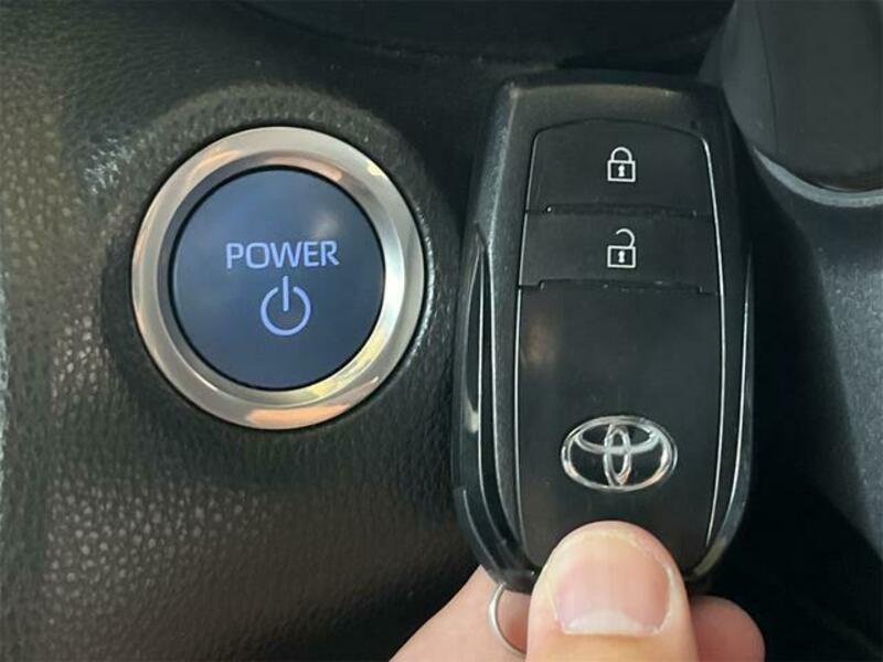 YARIS CROSS