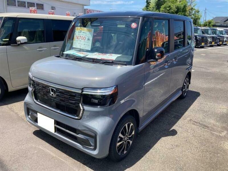 HONDA N BOX CUSTOM