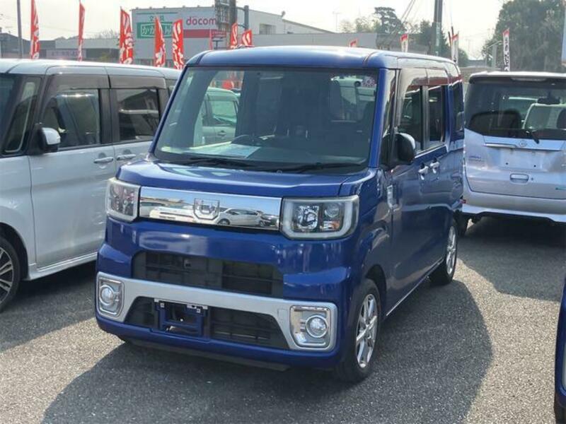 DAIHATSU WAKE