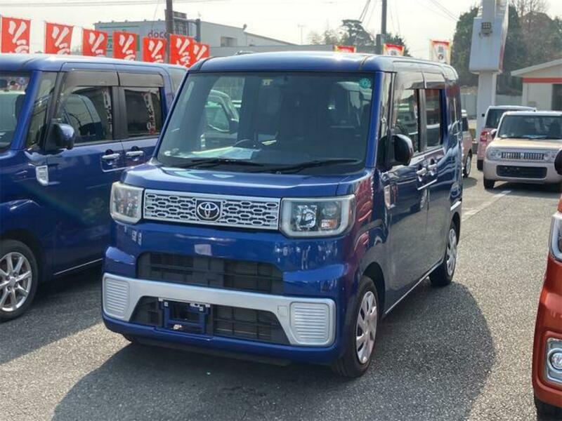 TOYOTA PIXIS MEGA