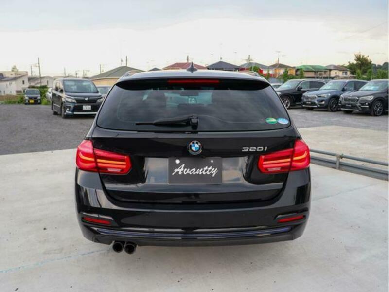 3 SERIES