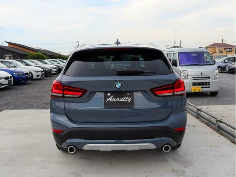 X1