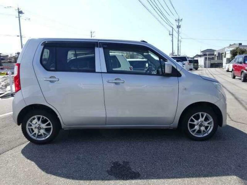 WAGON R