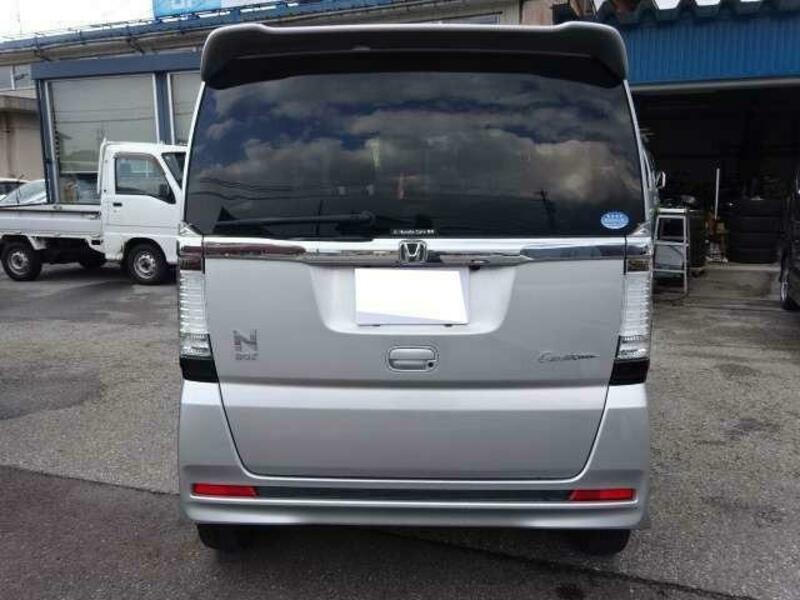 N BOX CUSTOM