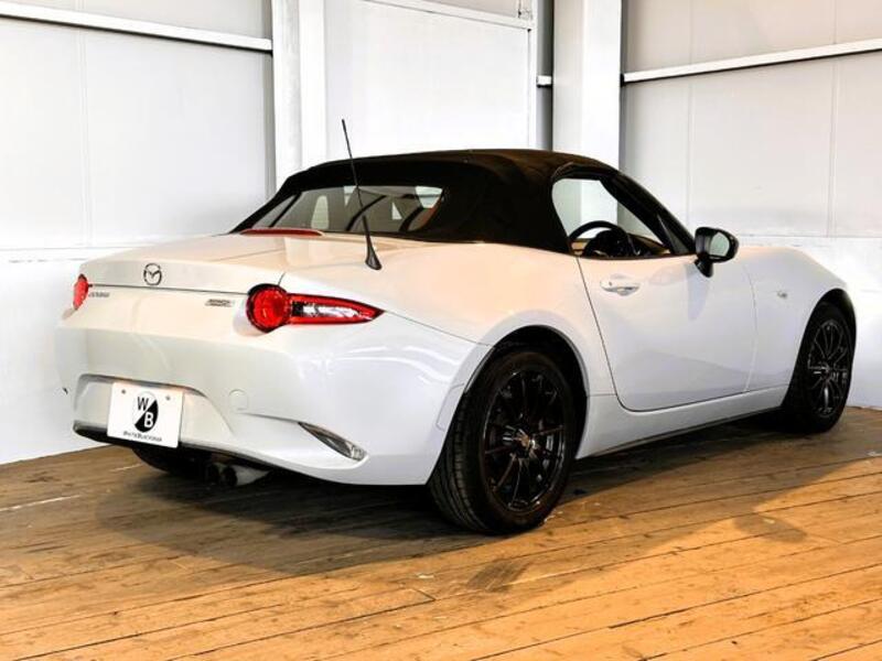 ROADSTER