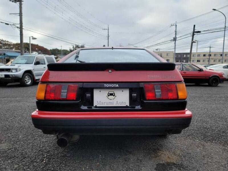 COROLLA LEVIN