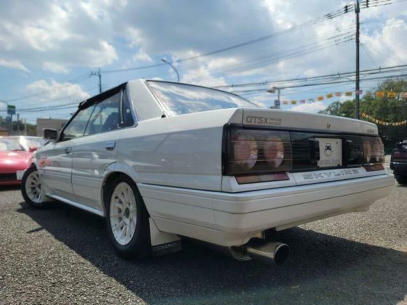 SKYLINE