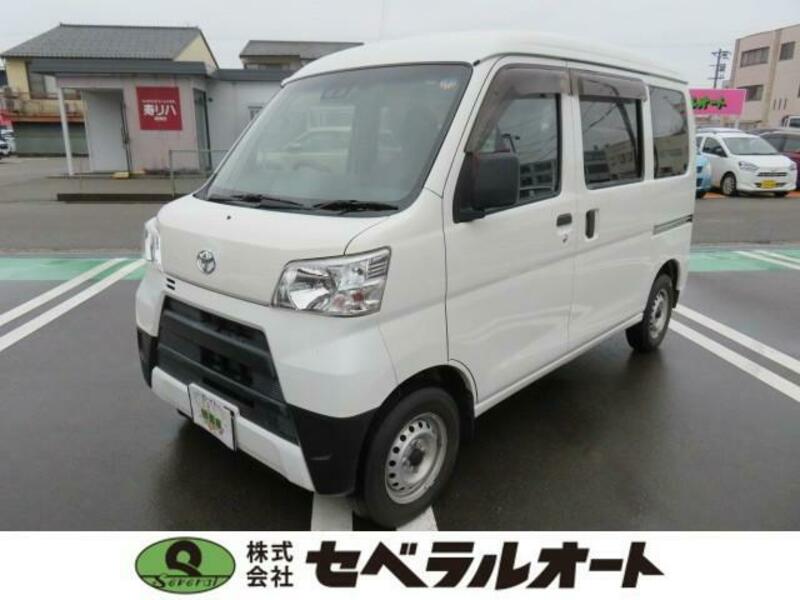 TOYOTA PIXIS VAN