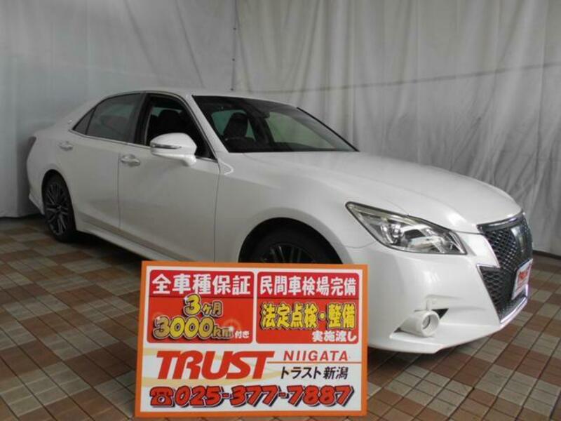 TOYOTA CROWN