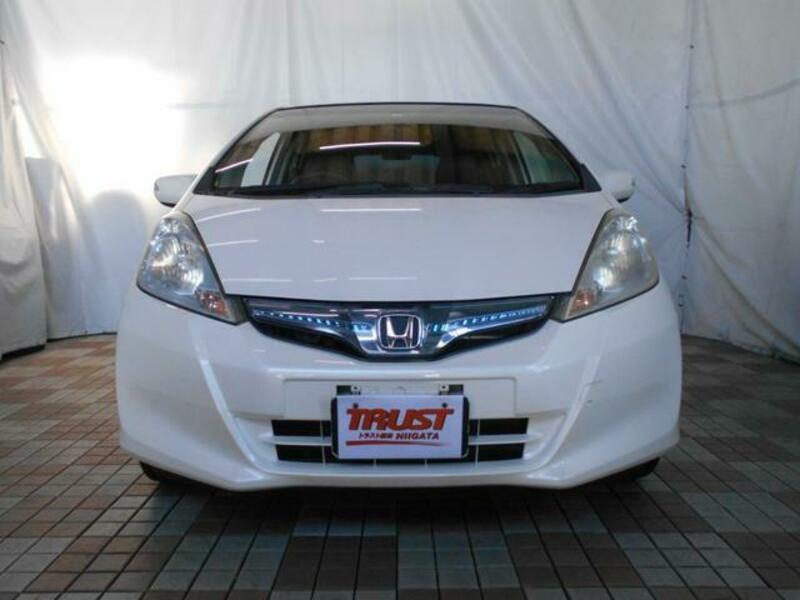 FIT HYBRID