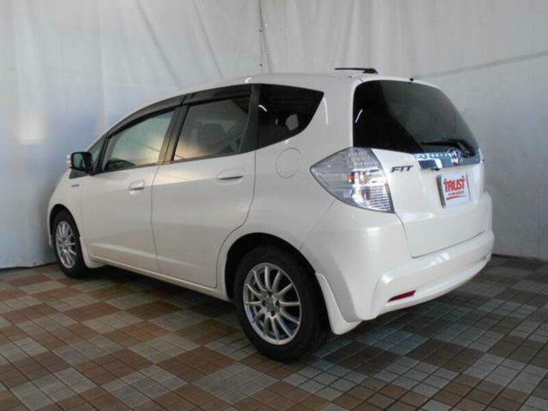FIT HYBRID