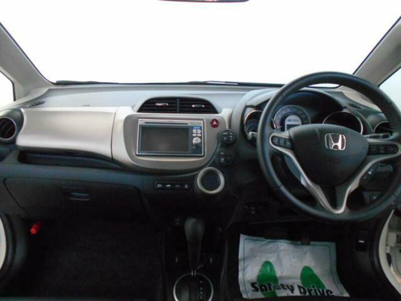 FIT HYBRID