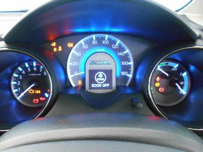 FIT HYBRID
