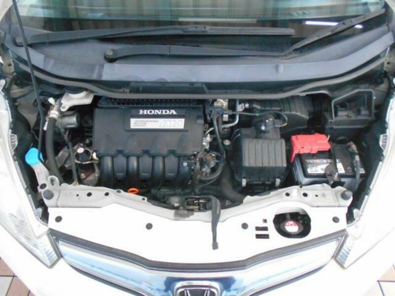 FIT HYBRID