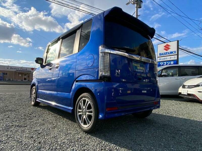 N BOX CUSTOM