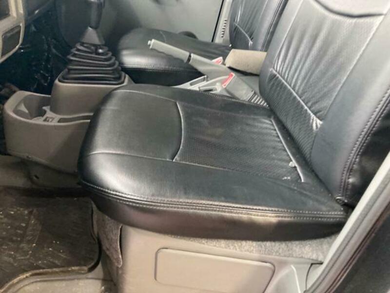 MINICAB TRUCK