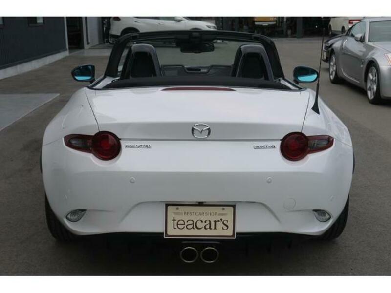 ROADSTER