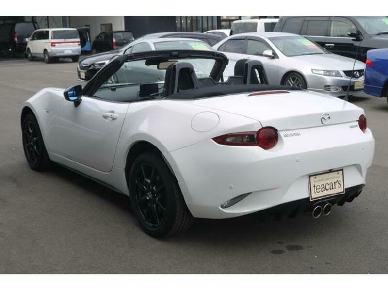 ROADSTER