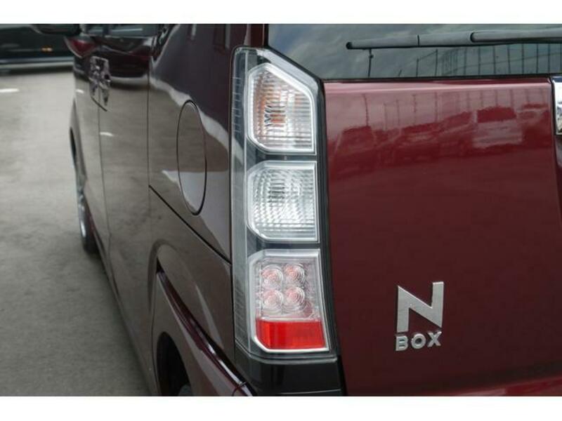 N BOX