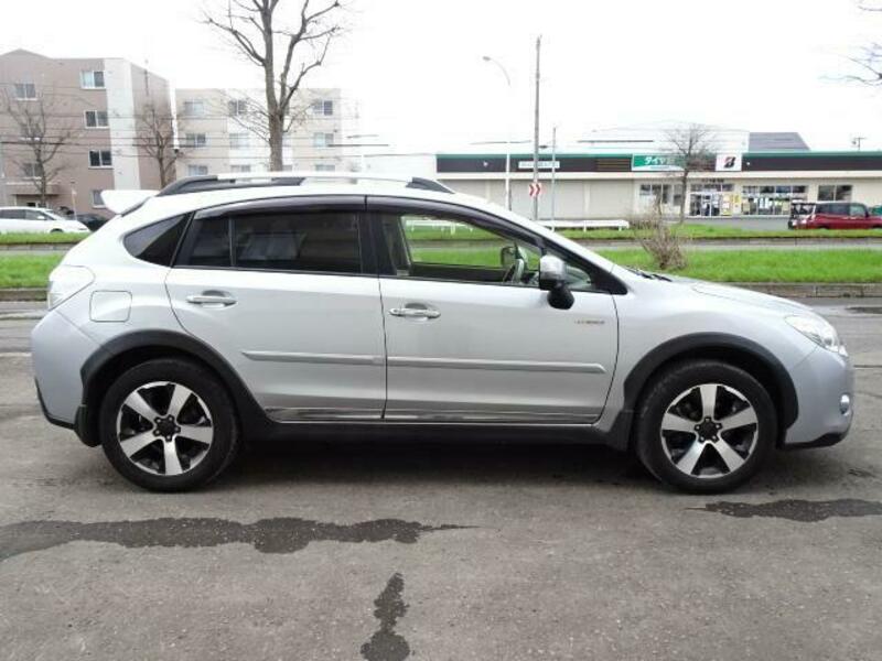 XV HYBRID