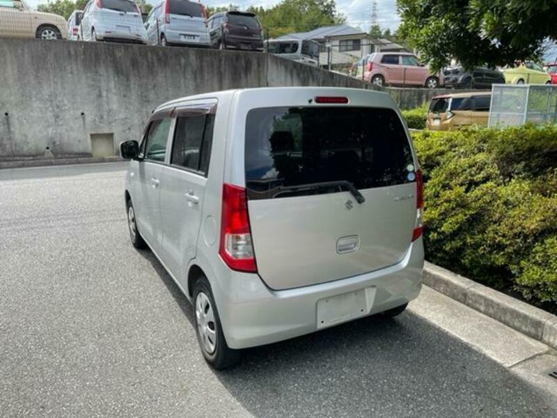 WAGON R