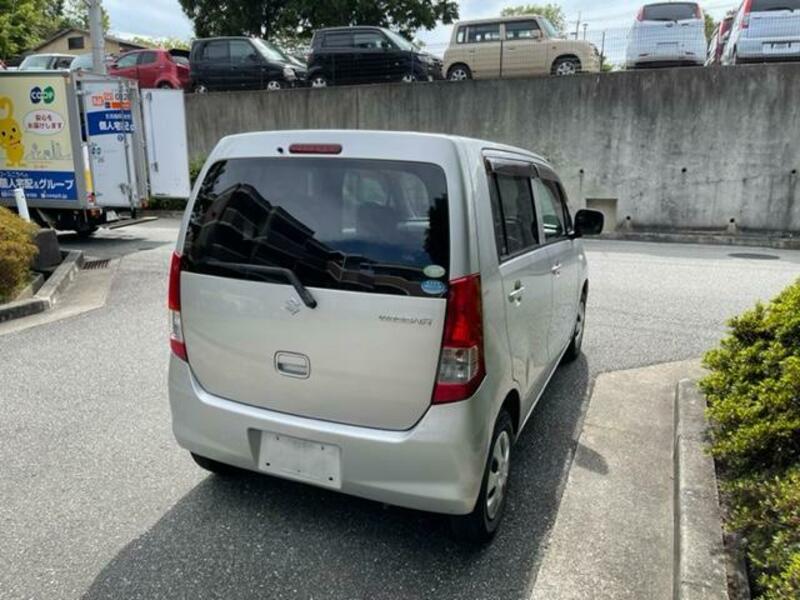 WAGON R
