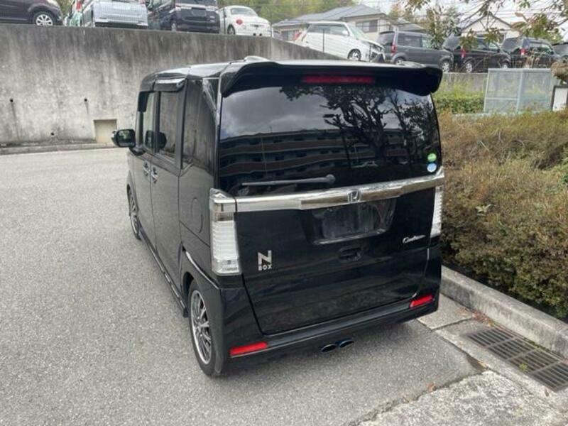 N BOX CUSTOM